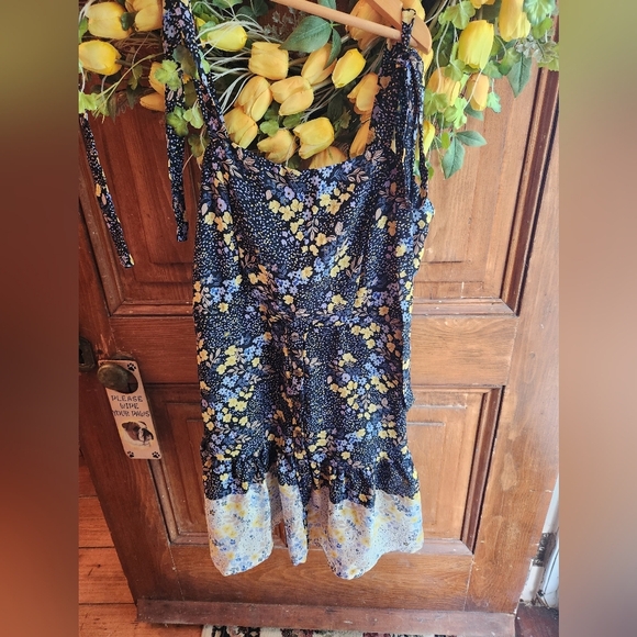 Dresses & Skirts - Womens dress